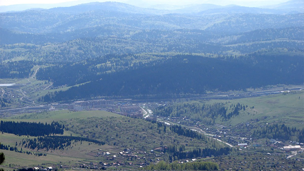 Вид на микрорайон Усть-Шалым, Горная Шория, Кемеровская область