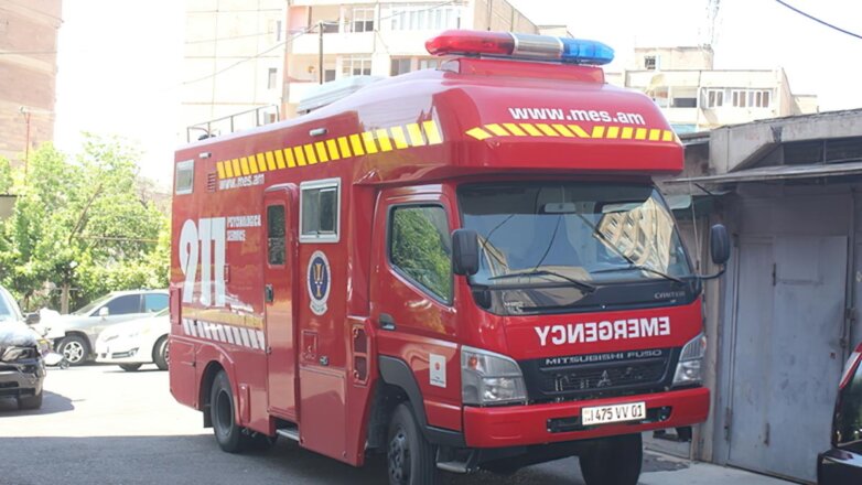 Мощный взрыв прогремел на оптовом рынке в Ереване