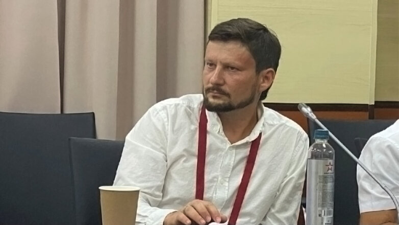 Директор СМИ2 назвал кибератаки полезным стрессом для медиа в России