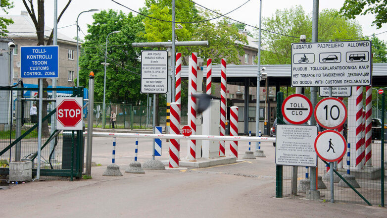 Эстония введет полный таможенный контроль на границе с Россией