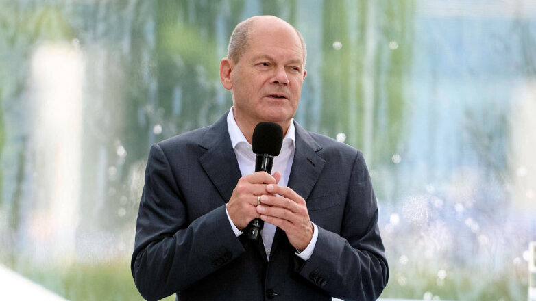 Шольц планирует договориться с Канадой о поставках вместо российского сырья