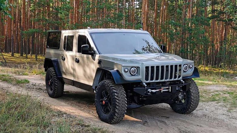 Новый российский внедорожник "Стрела" представили на форуме "Армия-2022"