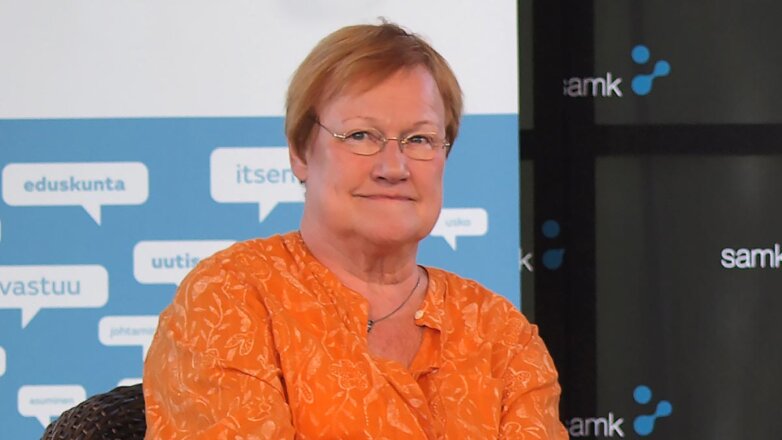 СМИ: бывший президент Финляндии летала на принадлежащих россиянам самолетах