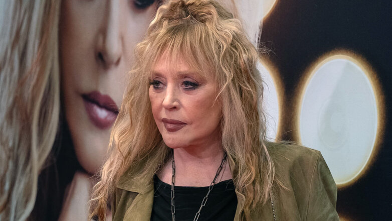 РИА Новости: Пугачёву попросили проверить на предмет дискредитации ВС РФ