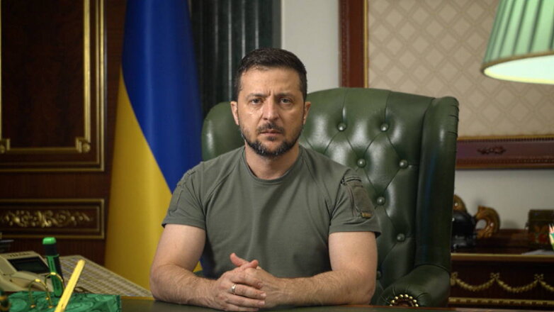 Зеленский указал Макрону на бесполезность разговоров с Путиным