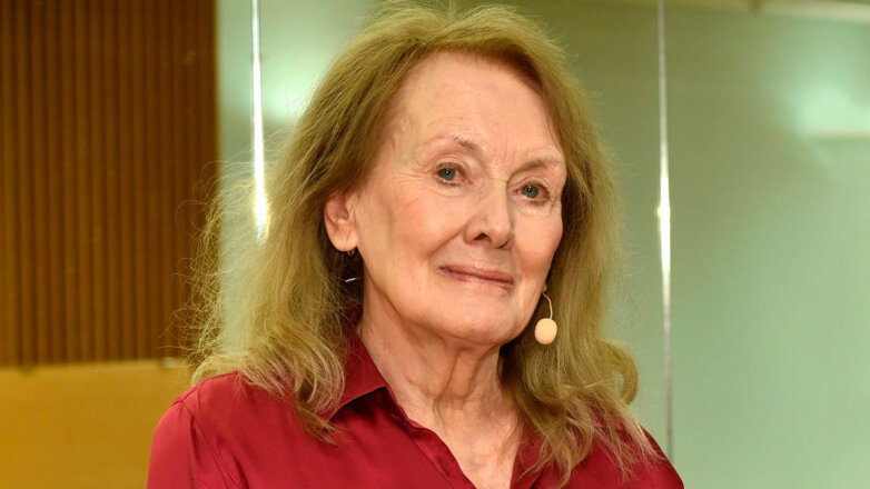 Нобелевскую премию по литературе получила французская писательница