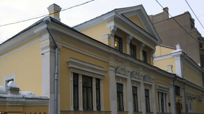 Музей истории российской литературы имени Даля подготовил выставку к 110-летию писателя Николая Любимова