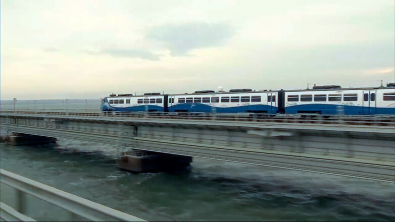 На Крымском мосту возобновили движение электричек
