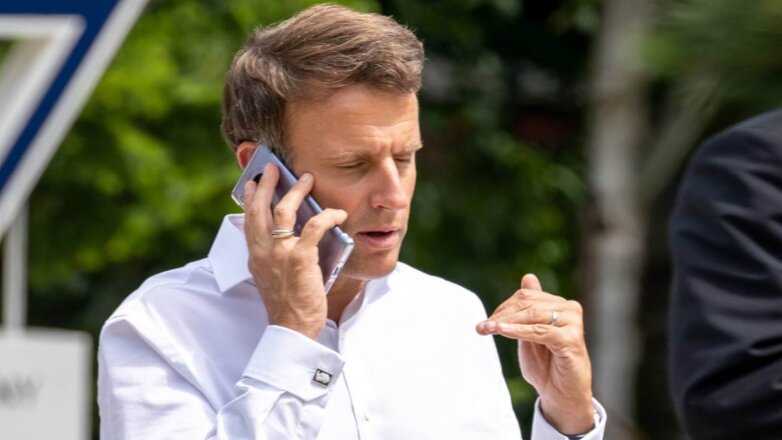 AFP: Макрон пообещал Зеленскому работать вместе с партнерами по ЕС над новыми санкциями