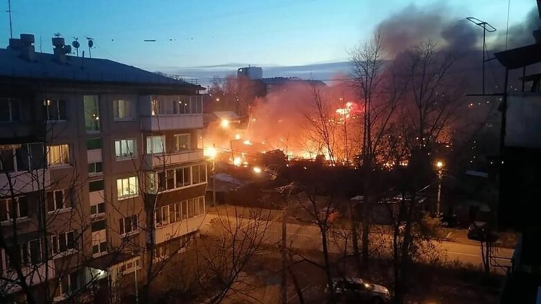 Два пилота погибли при крушении истребителя Су-30 в Иркутске