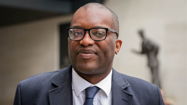 Глава Минфина Великобритании уволен после скандального плана спасения экономики