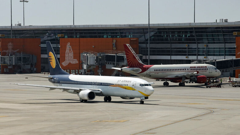 Полиция Индии искала бомбу в самолете из Москвы