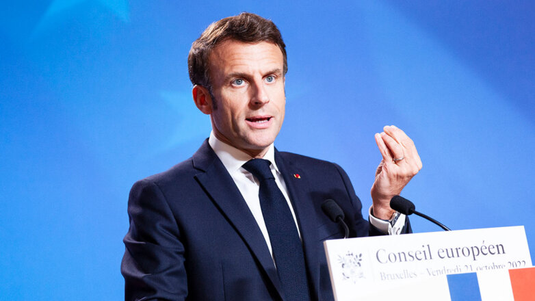 Макрон заявил о готовности ввести жесткие санкции против России