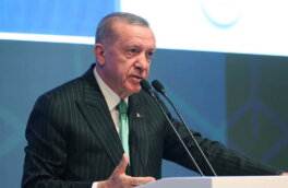 Президент Турции предложил вынести на референдум вопрос о ношении женщинами хиджаба