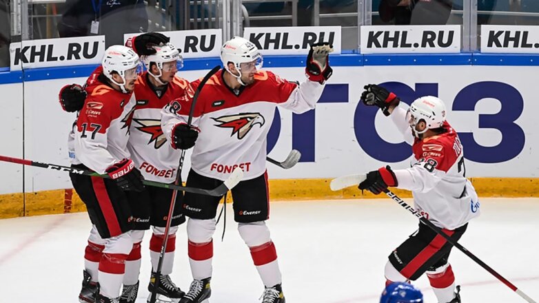 "Авангард" одержал в КХЛ девятую победу подряд, обыграв "Ак Барс"