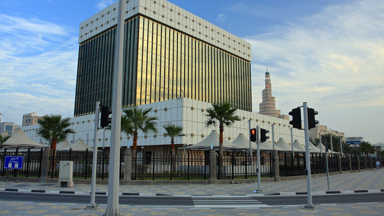 В Катаре представили памятные банкноты к ЧМ-2022 по футболу