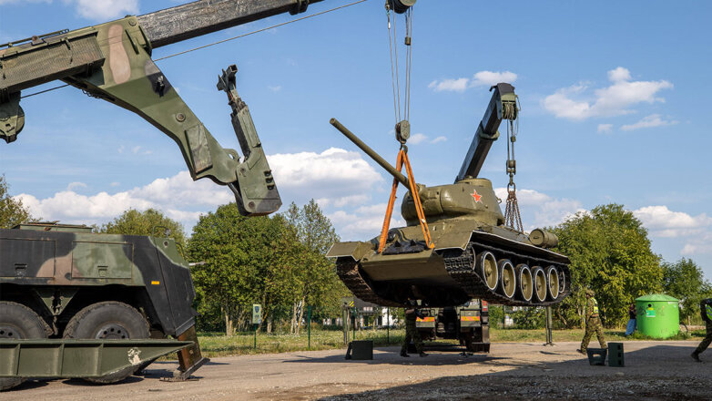 В Эстонии снесут или заменят 244 советских памятника