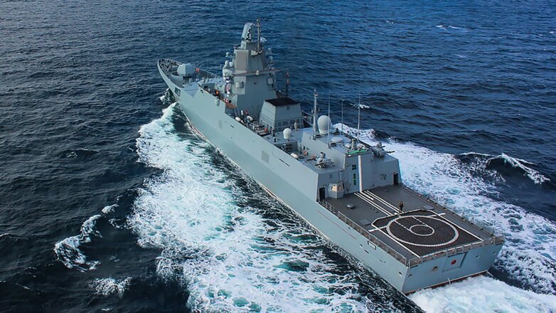 Фрегат "Адмирал Горшков" прибыл в Ричардс-Бей перед учениями с КНР и ЮАР