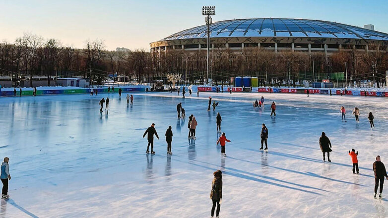В "Лужниках" сегодня откроется один из самых больших катков Москвы
