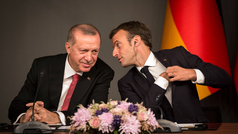 Эрдоган обвинил Макрона в нечестности