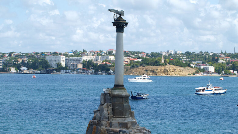 В Севастополе приостановили работу морского пассажирского транспорта