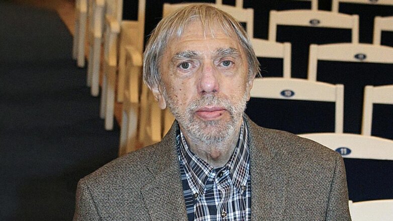 Эдуарда Артемьева госпитализировали с коронавирусом