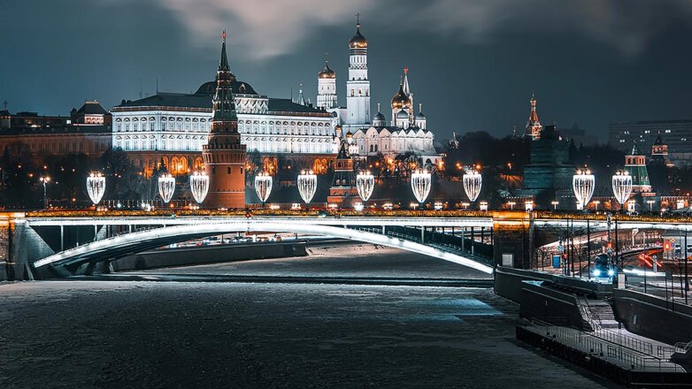 В Москве к Новому году установят более 4000 световых декоративных конструкций