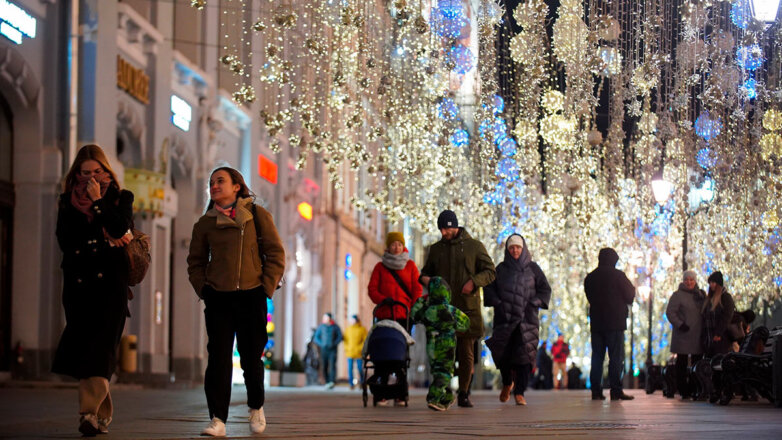 В Минтруде напомнили, что новогодний отдых будет на день дольше