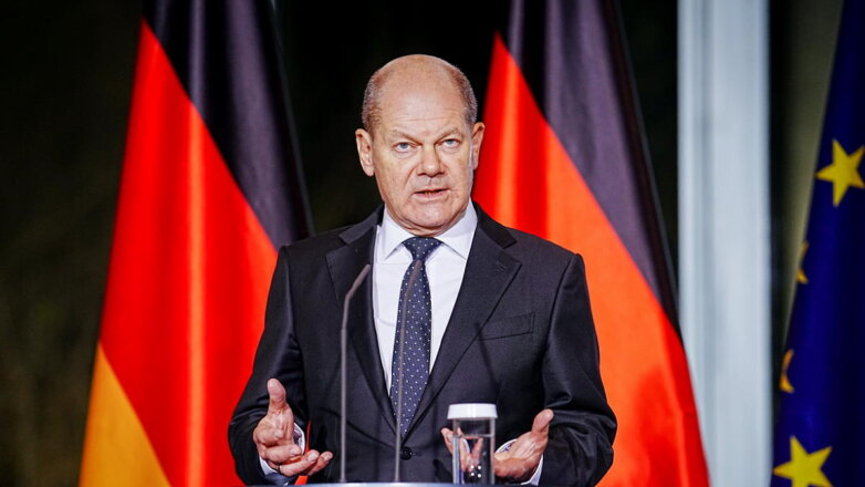 Шольц назвал интервью Путина Карлсону смехотворным