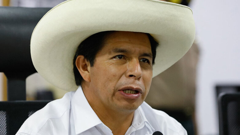 Полицейские задержали президента Перу после объявления импичмента