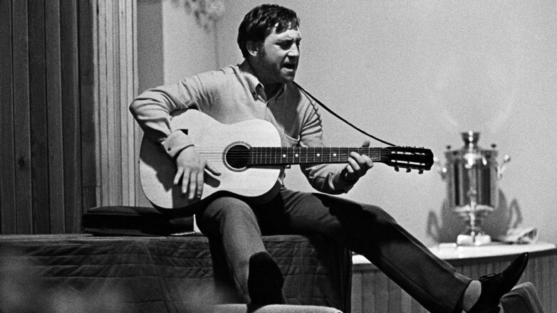 Между небом и пропастью: Владимир Высоцкий без идеализма и цинизма