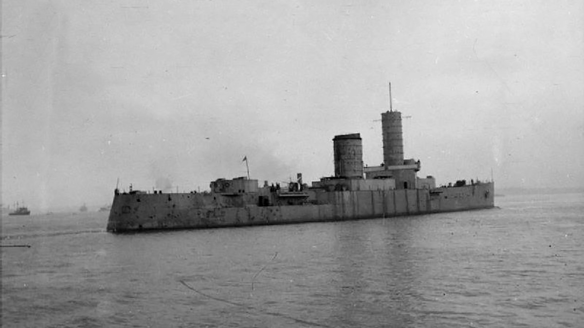 Корабль-мишень "Гессен"