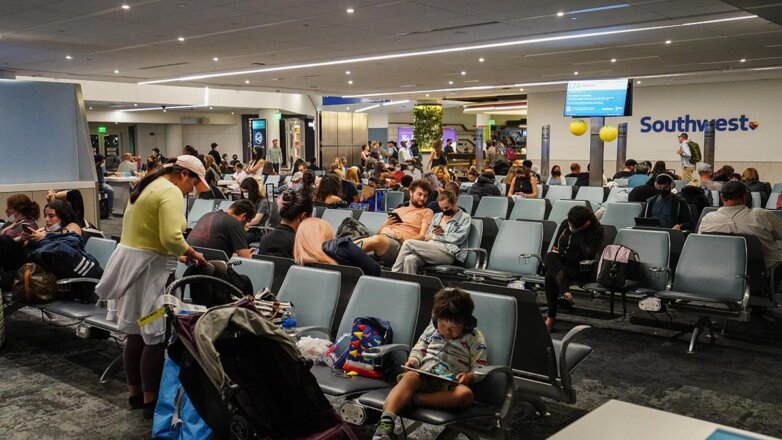 Financial Times: из-за сбоя системы уведомления о полетах в США пострадали 10 тысяч рейсов