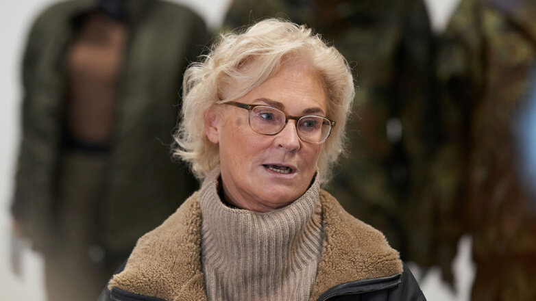 Министр обороны Германии попросила Шольца об отставке