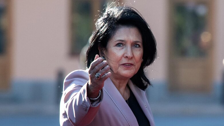 Президент Грузии выступила против возобновления авиасообщения с Россией