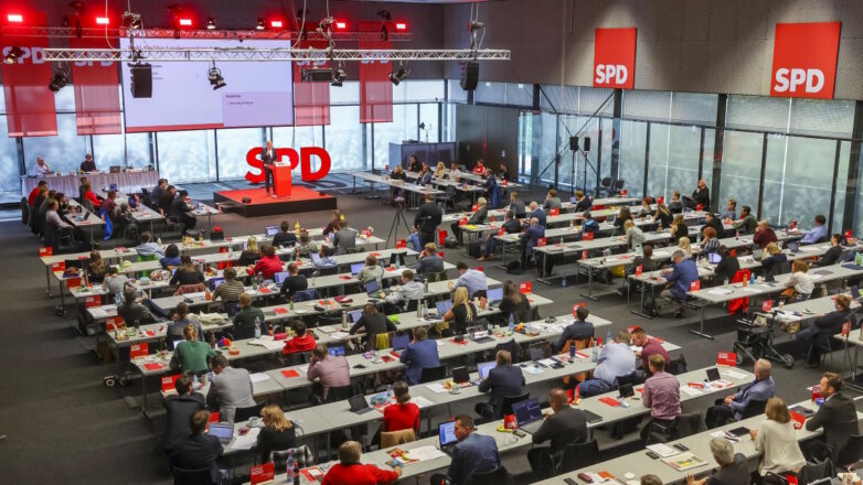 DPA: партия Шольца хочет пересмотреть свою политику по отношению к России