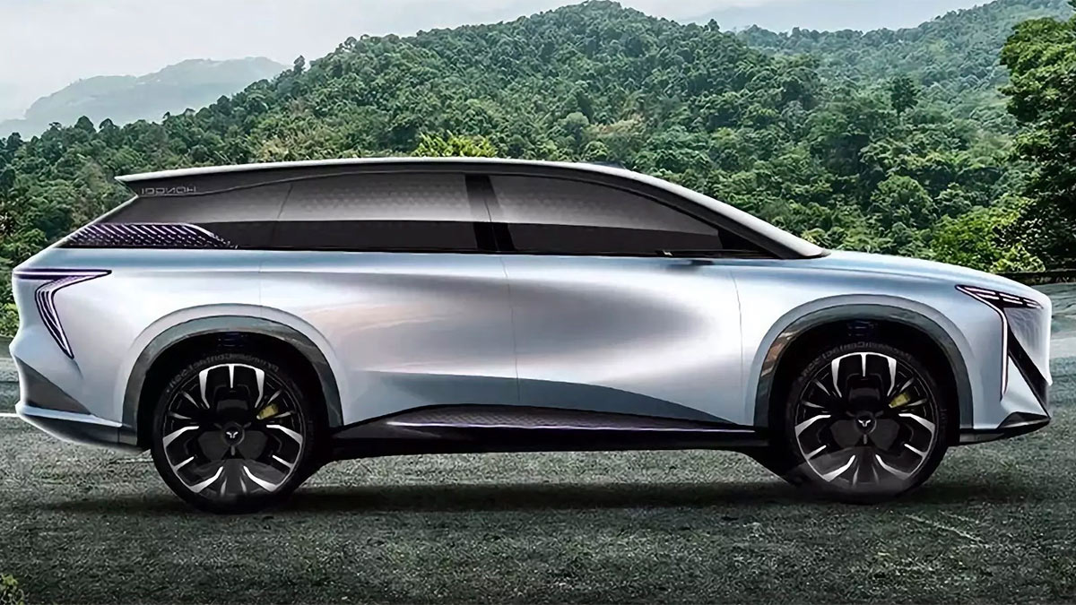 Электрический кроссовер Hongqi E202