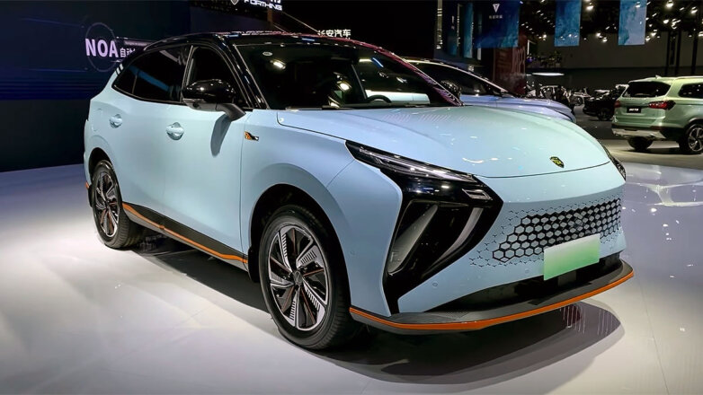 СМИ досрочно рассекретили новую модель кроссовера Evolute