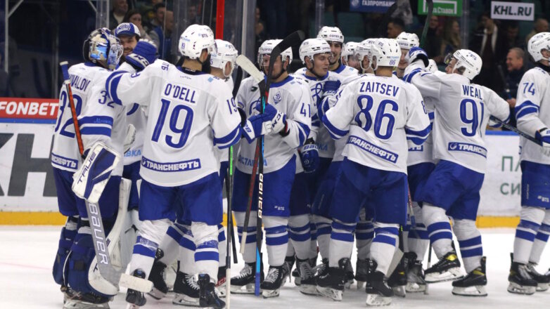 Московское "Динамо" проиграло "Нефтехимику" и прервало пятиматчевую победную серию