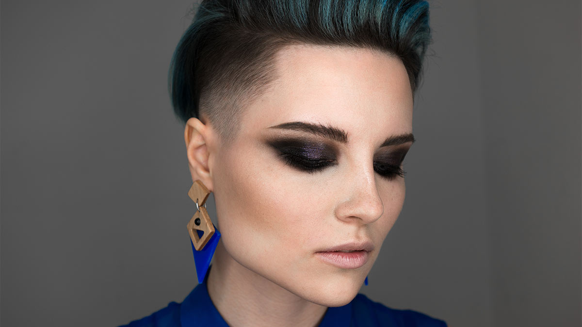 Легкий готический макияж