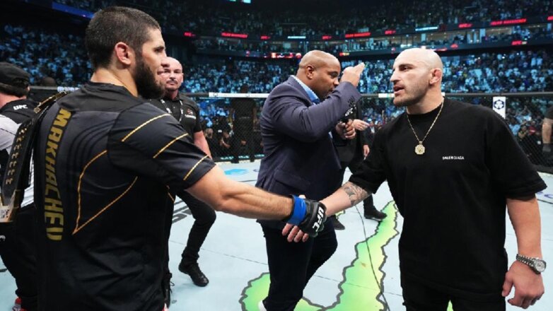 Глава UFC назвал условие для боя-реванша между Махачевым и Волкановски