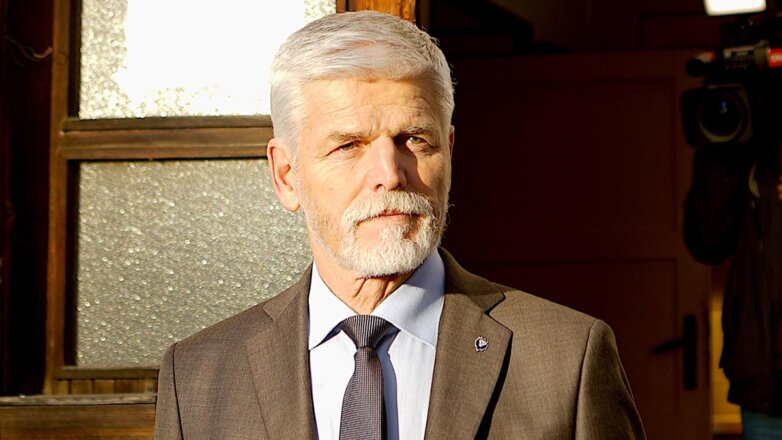 Президент Чехии может посетить Киев в апреле