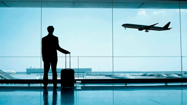 "Коммерсантъ": самолеты в России летали с просроченными деталями