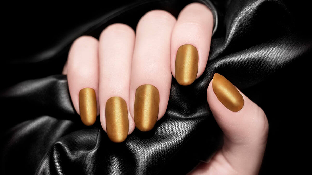 Золотые ногти