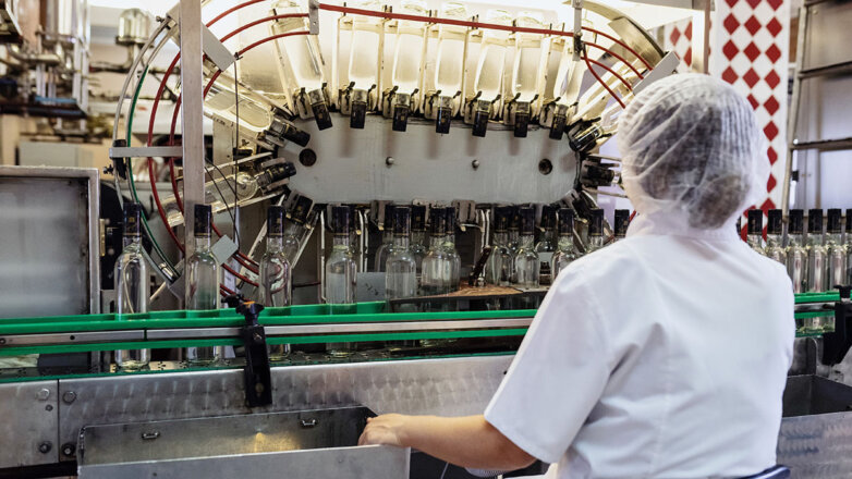 Повысили градус: продажи крепкого алкоголя в России выросли, но эксперты уверяют, что это ненадолго