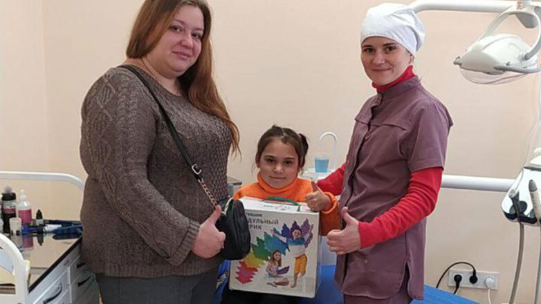 Бесплатную стоматологическую помощь в Мариуполе получили 550 детей