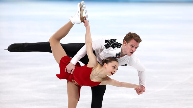 Фигуристы Бойкова и Козловский выиграли Финал Гран-при России в соревнованиях пар