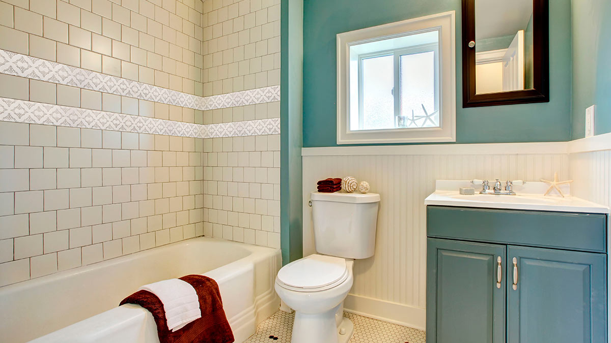 Удачные решения для маленькой ванной комнаты