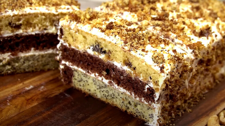 Простой рецепт торта "Королевский", коржи для которого выпекаются одновременно