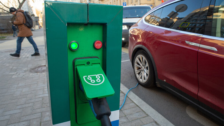 Состоящие из российских компонентов зарядные станции для электрокаров разработали в Москве